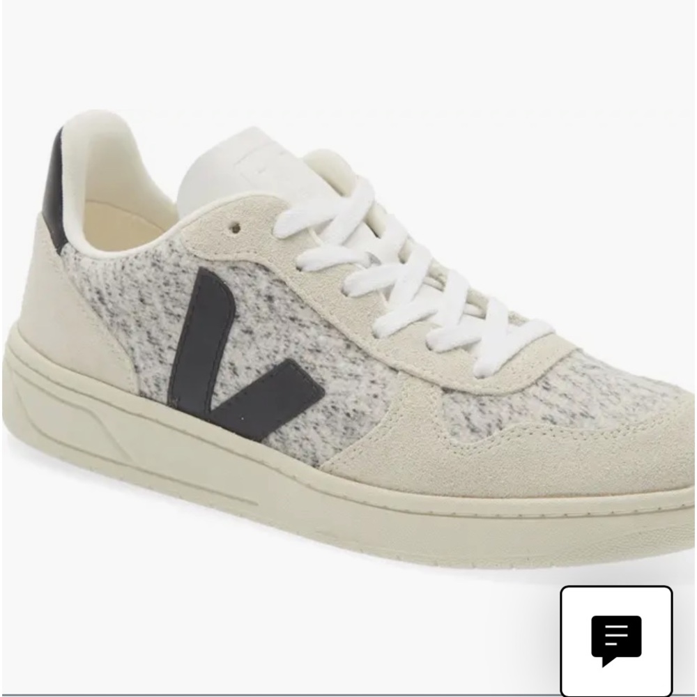 BNIB Veja Shoes